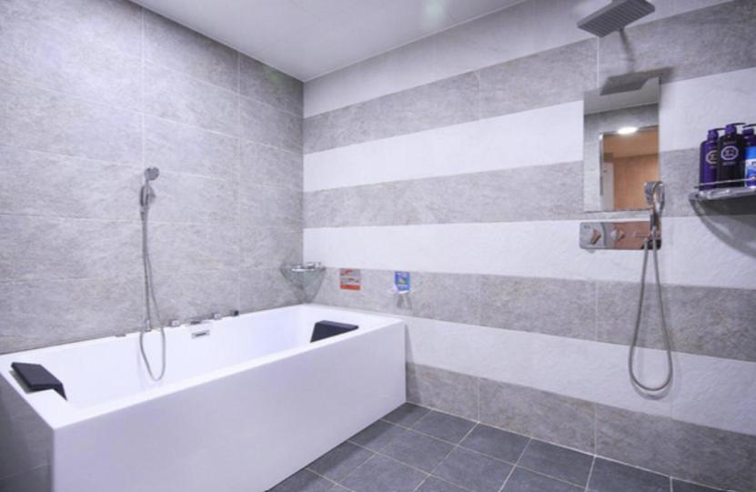 Jade Hotel Ульсан Номер фото