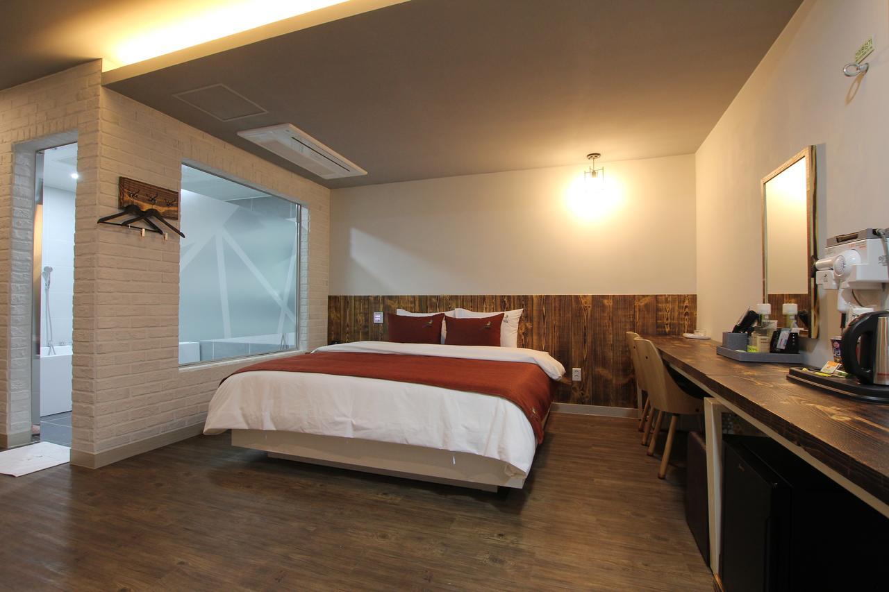 Jade Hotel Ульсан Экстерьер фото
