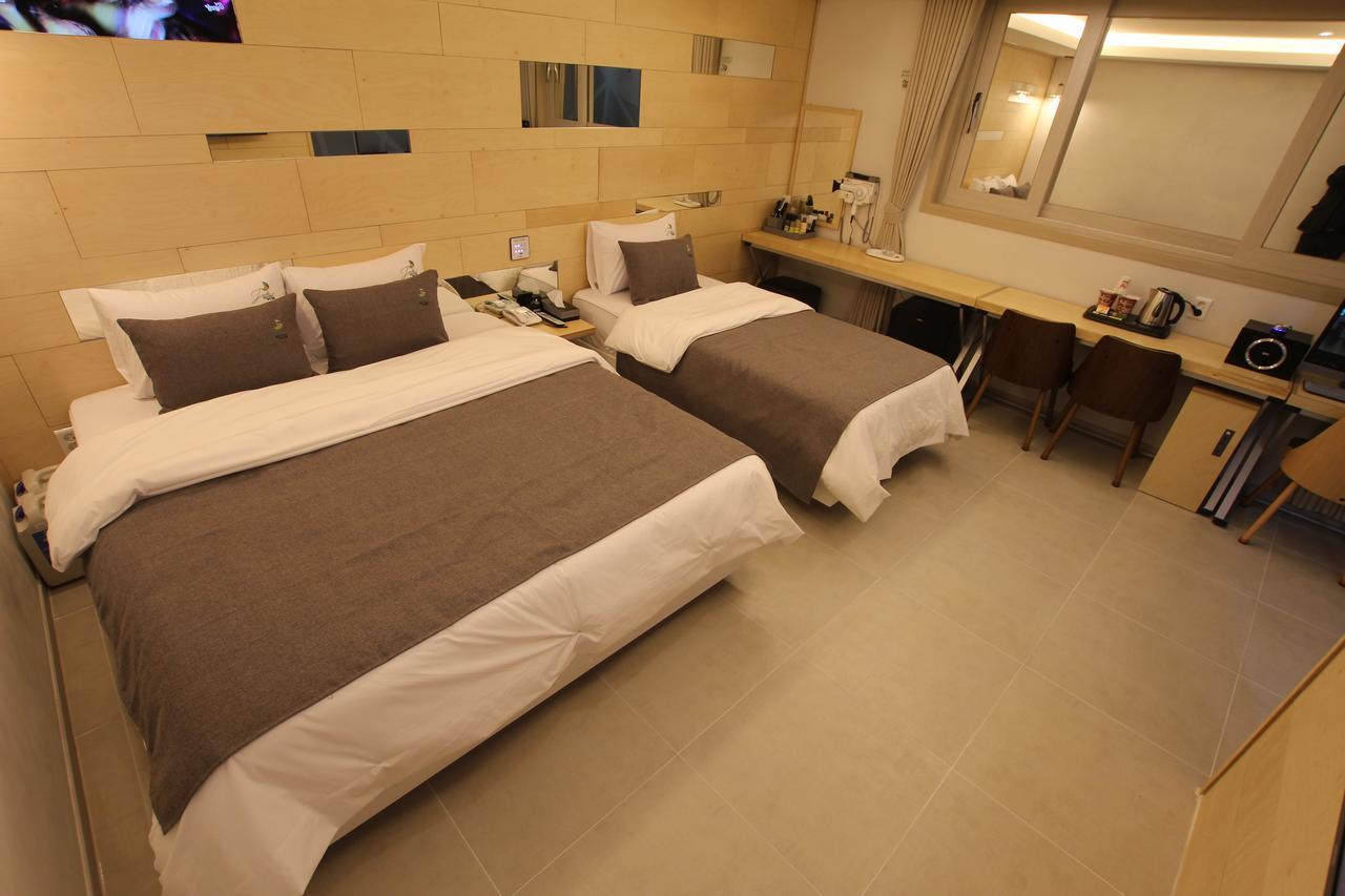 Jade Hotel Ульсан Экстерьер фото